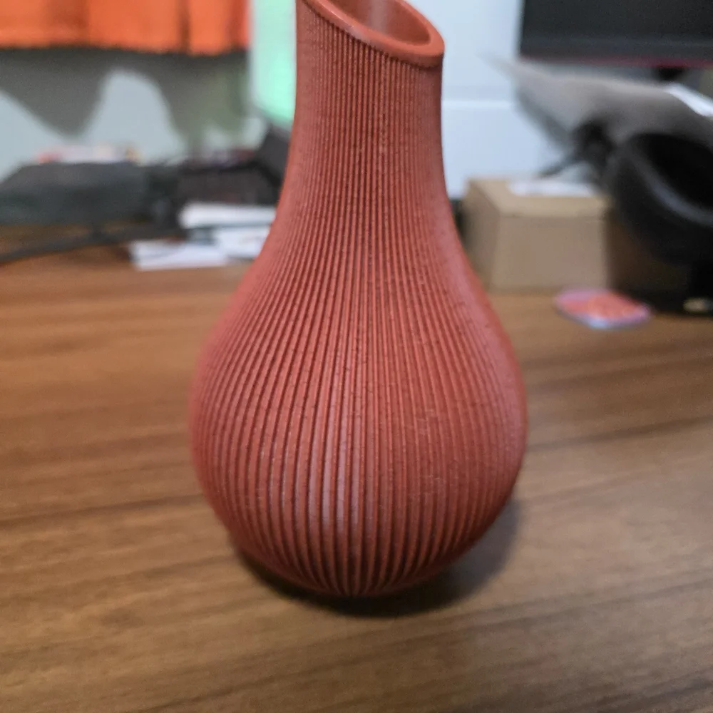 Terracotta Ribbed Vase - Picture 2 of 4